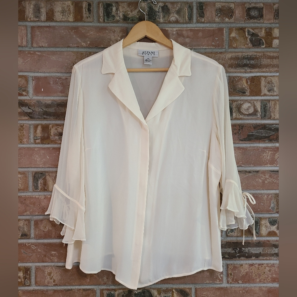 Alfani 100% Silk ivory colored blouse SZ 16W cottagecore